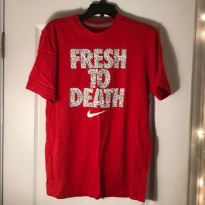 Nike Graphic Crew Neck T-Shirt